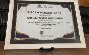Piagam Penghargaan 