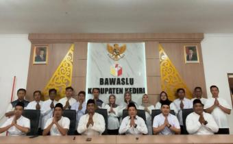 Ngabuburit Pengawasan Bawaslu Kabupaten Kediri