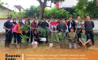 Jumpa Berlian Bawaslu Kabupaten Kediri 28 November 2025